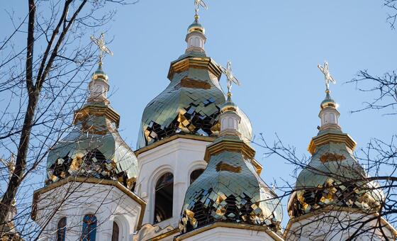 Aún bajo el fuego, Járkiv intenta construir su futuro en paz: "Si no hay reconstrucción, solo quedarán ruinas"